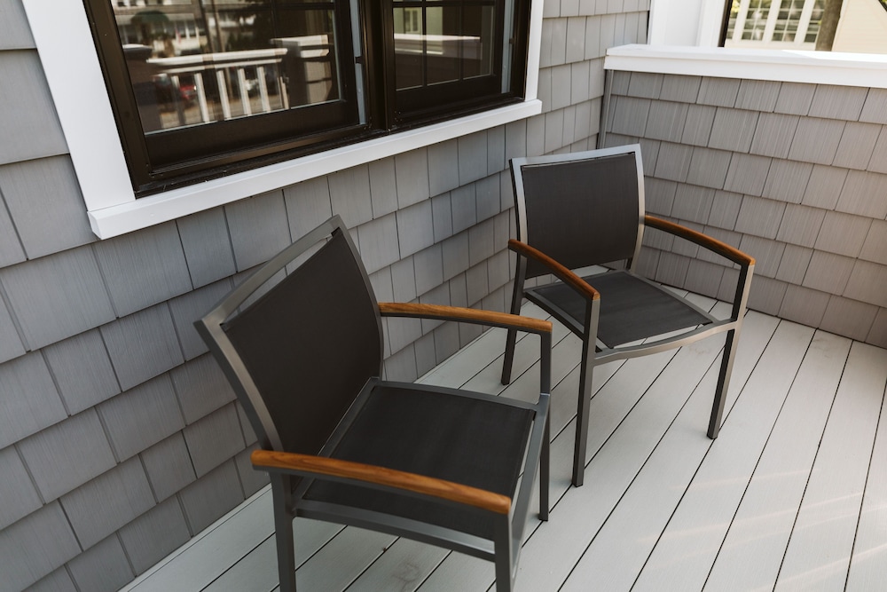Grasshopper Inn - photo 10