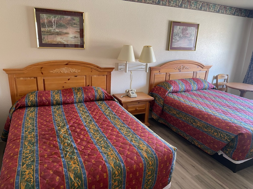 Motel 7 By Oyo Near Phoenix Airport - photo 15