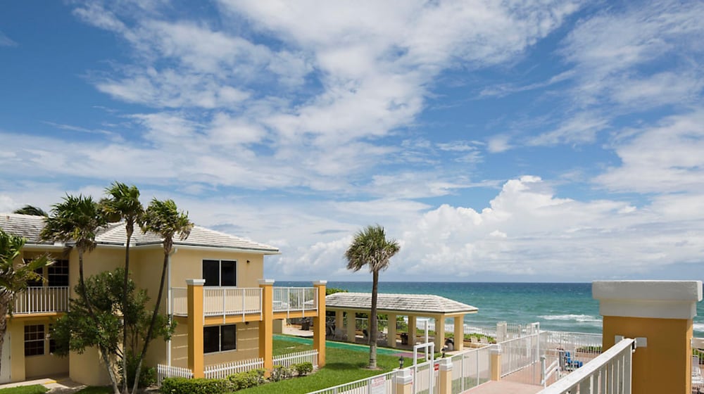 Gulfstream Manor - photo 27