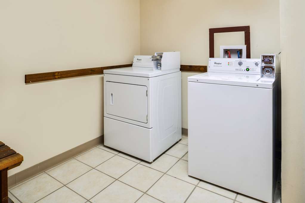Americas Best Value Inn Ellsworth - photo 24