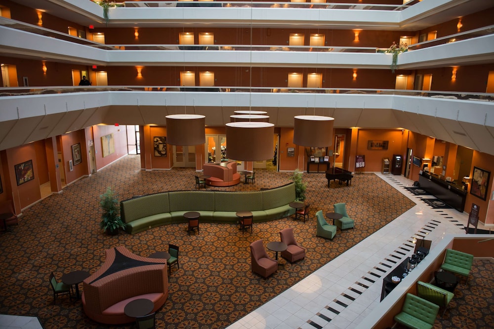 DoubleTree by Hilton Springfield - photo 6