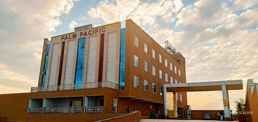 Hotel Palm Pacific — 4-Star Luxury Hotel in Kota, India
