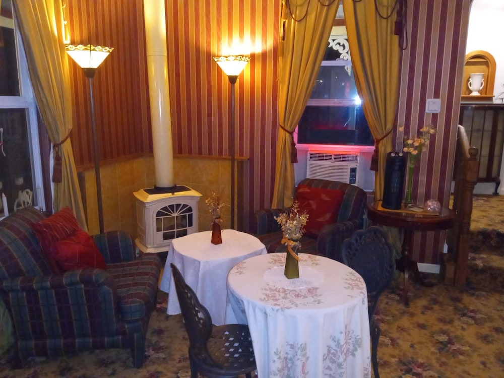 All Season S Groveland Inn — Groveland