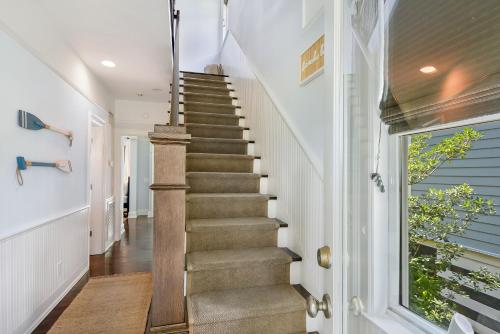 Catherine Cottage — 4-Star Luxury Hotel in East End, United States