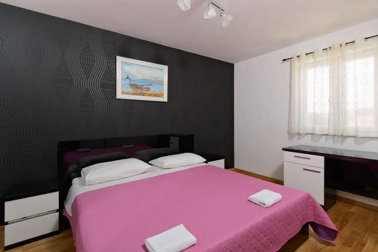 Avema Apartments — 4-Star Luxury Hotel in Supetar, Croatia