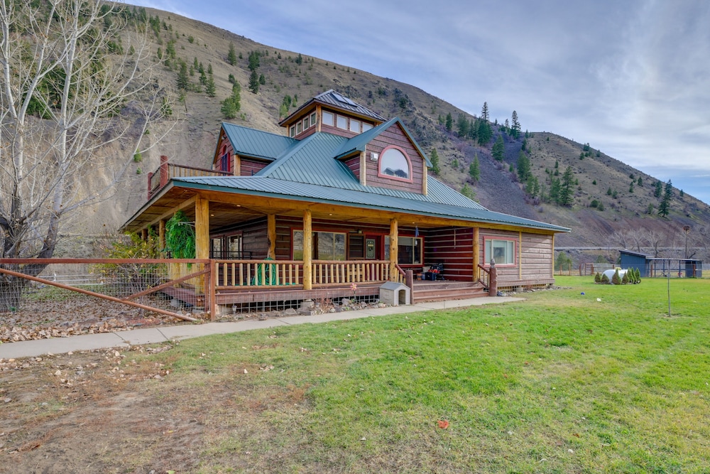 Salmon Vacation Rental w Mountain Views - photo 32
