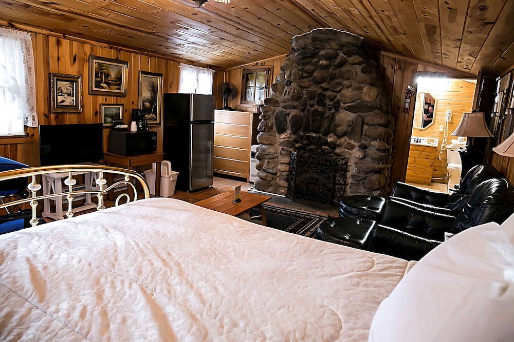 Holy Smoke Resort - photo 10