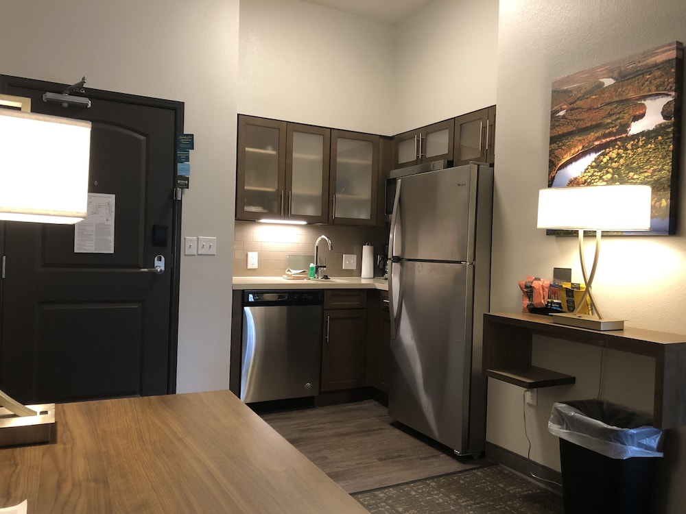 Staybridge Suites Wisconsin Dells Lake Delton by IHG - photo 24