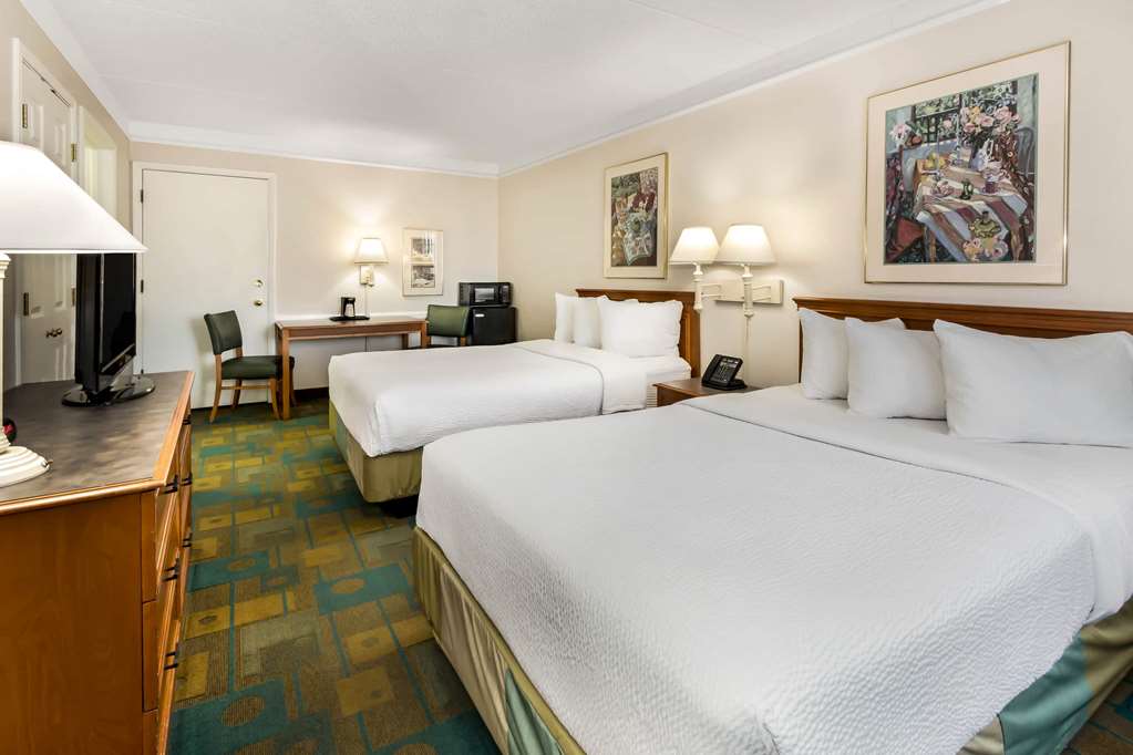La Quinta Inn by Wyndham Albuquerque Northeast - photo 14