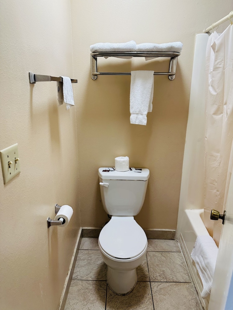 Franciscan Inn - photo 15