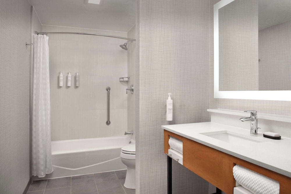 Embassy Suites La Quinta Hotel & Spa - photo 42