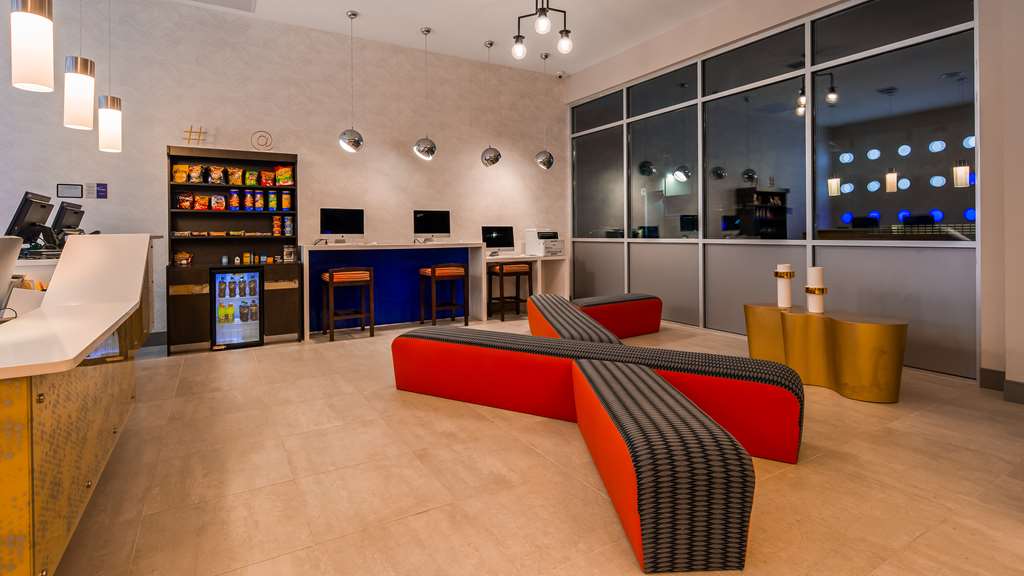 GLō Best Western Brooklyn NYC - photo 21