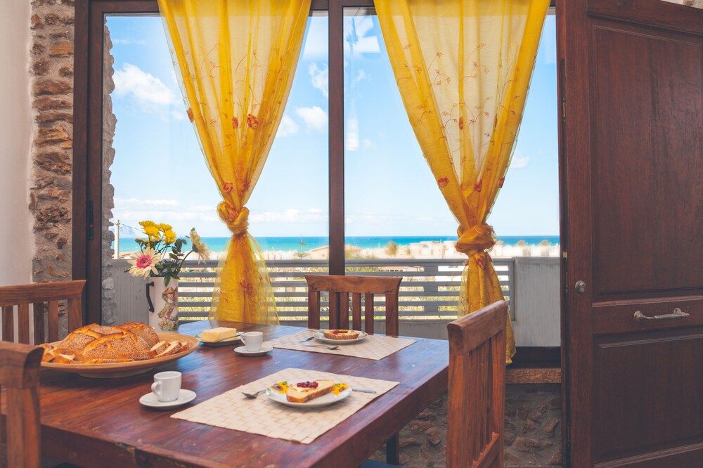 Giardini Del Golfo — 4-Star Luxury Hotel in Balestrate, Italy