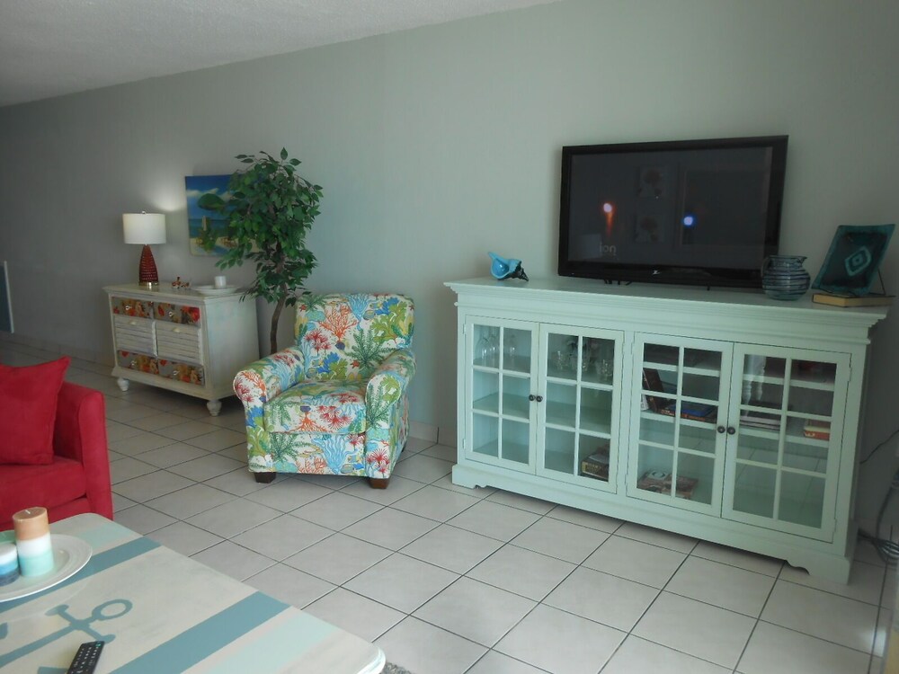1205 Waters Edge Resort 1 Bedroom Condo by Redawning - photo 9