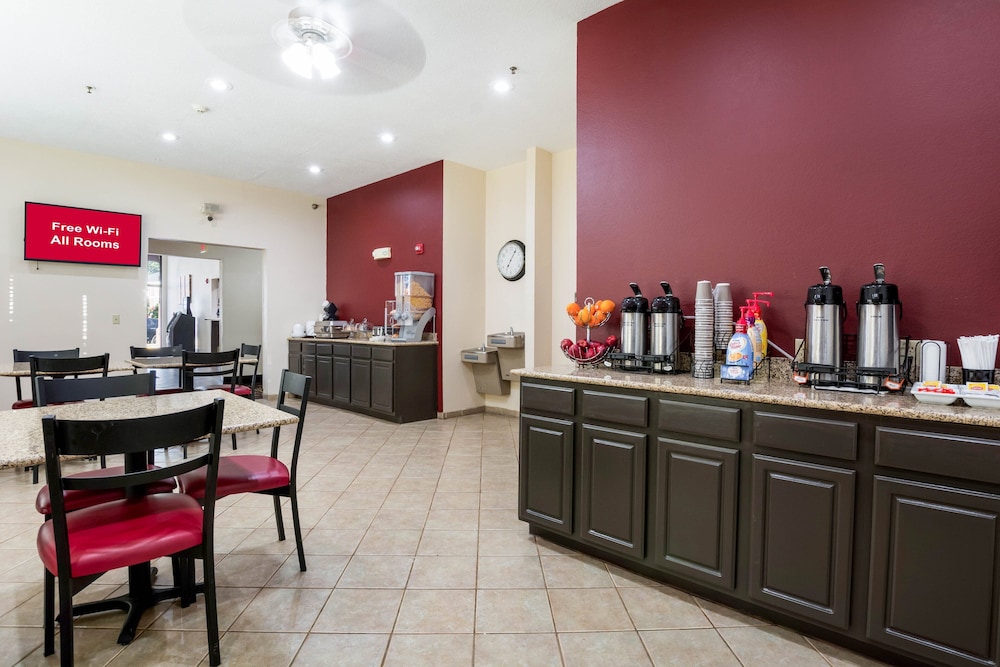 Red Roof Inn Carrollton - photo 23
