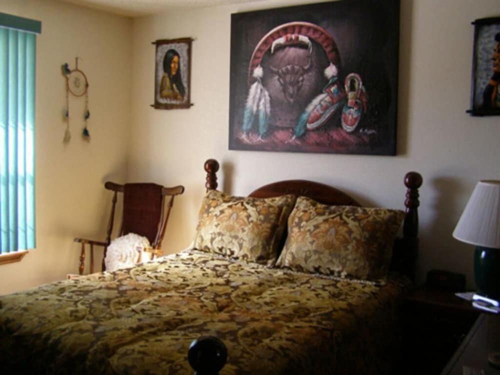 Tavares Inn - photo 15