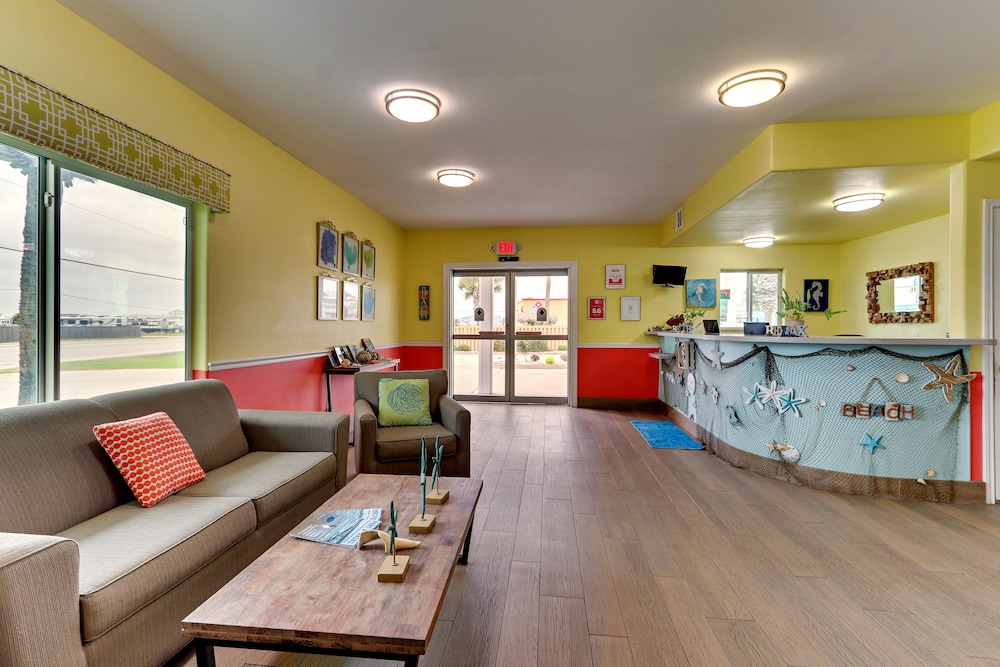 Island Hotel Port Aransas - photo 3