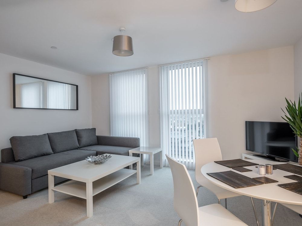 Luxury City View — 4-Star Luxury Hotel in Bedford, United Kingdom