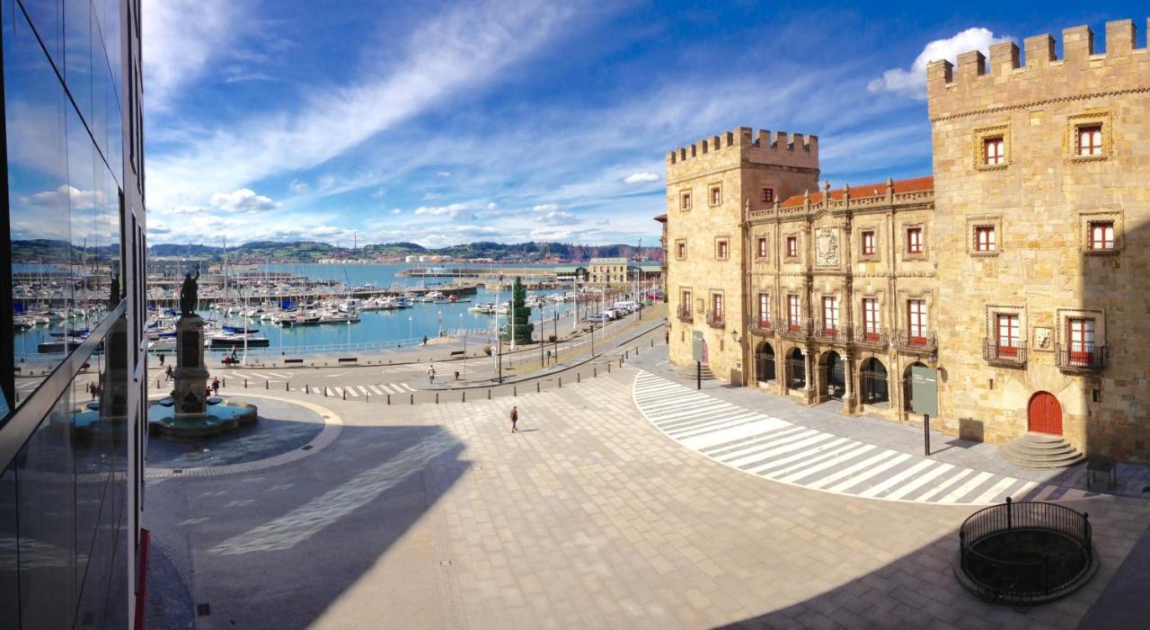 Apartamento Puerto Deportivo Vut 219 As — 4-Star Luxury Hotel in Gijon, Spain