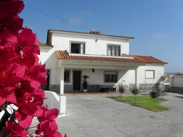 Lemon Tree Hostel — 4-Star Luxury Hotel in Lourinha, Portugal