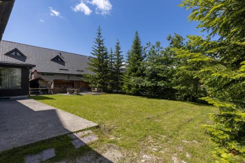Vila Etiquette — 4-Star Luxury Hotel in Predeal, Romania