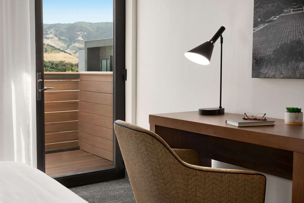 La Quinta Inn & Suites by Wyndham San Luis Obispo Downtown - photo 37