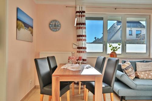 Residenz Seeschwalbe Residenz Seeschwalbe Appartement 4 — 4-Star Luxury Hotel in Scharbeutz, Germany