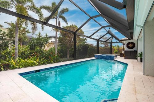316 Marco — 4-Star Luxury Hotel in Marco Island, United States