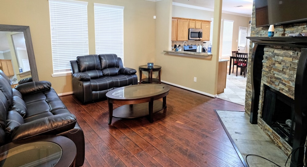 4bdrm 2bath 4beds Sugarland Richmond — hotel in Sugar Land