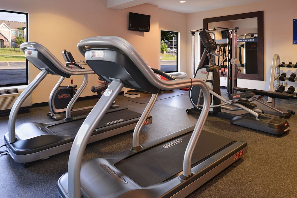 Hampton Inn Tulsa Sand Springs - photo 33