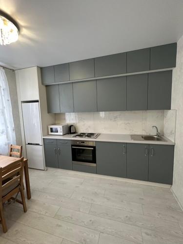 Sky apartments Budova — 4-Star Luxury Hotel in Odessa, Ukraine