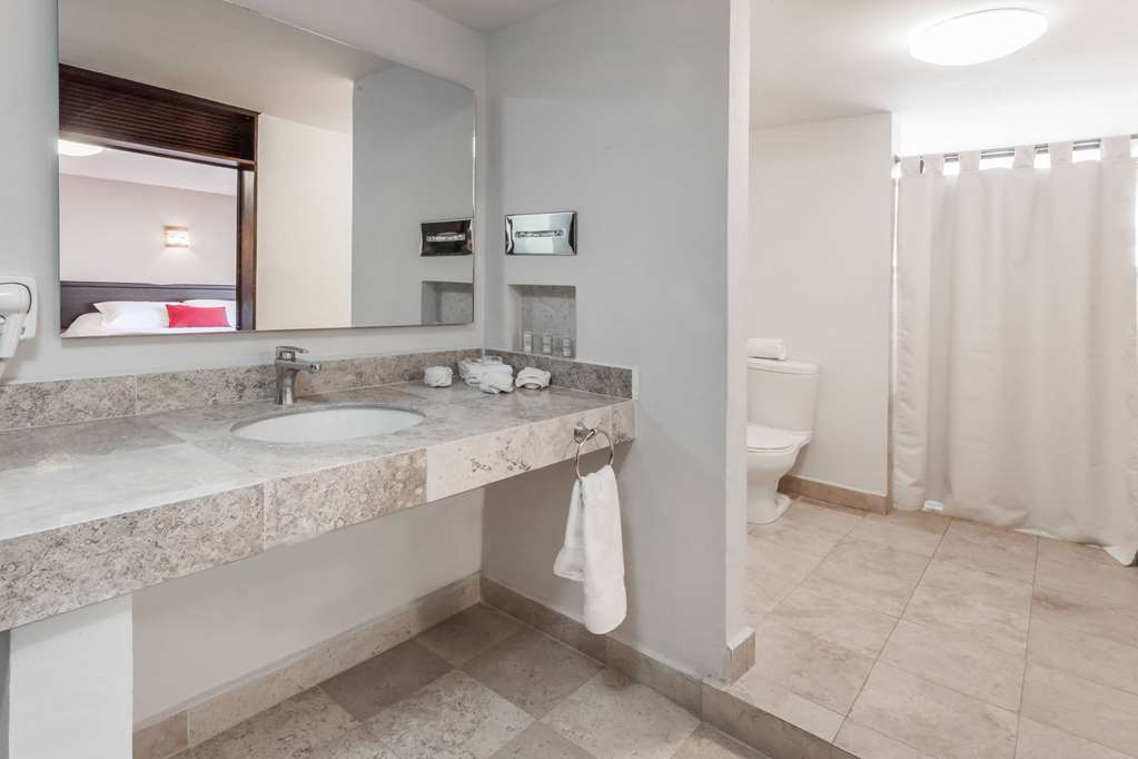 Guest room