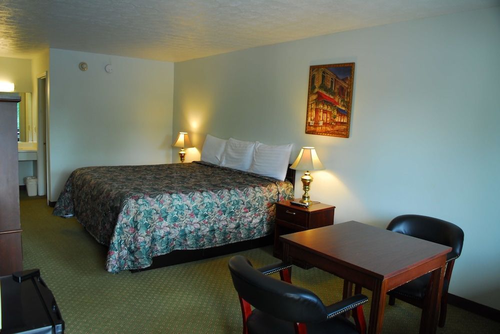 Paragon Inn Hillsboro - photo 11