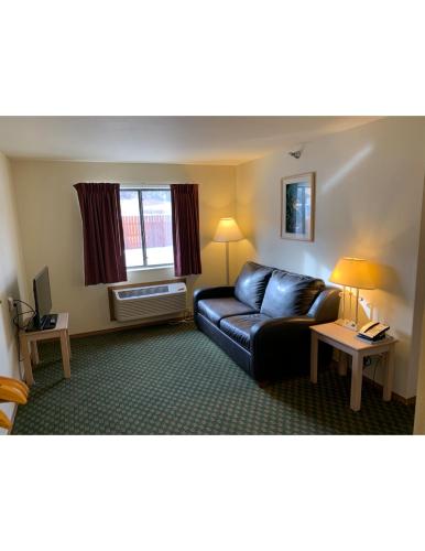 Kings Inn Cody - photo 7