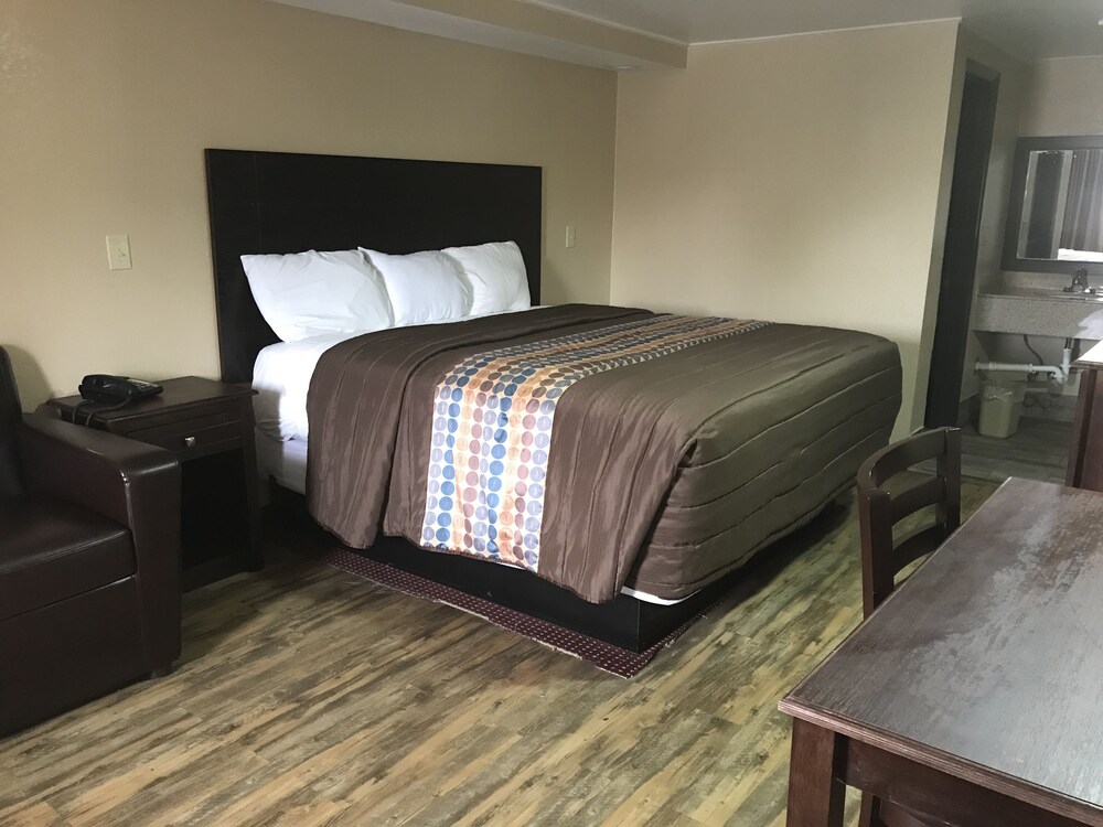 Memphis Inn - photo 5
