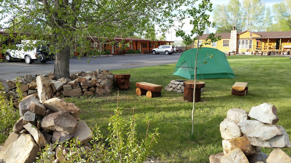 Long Holiday Motel - photo 35