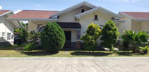 Hannah Neil S Place Panglao — Dao