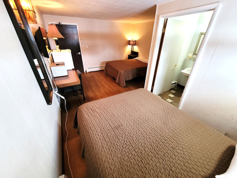 Norman Motel - photo 18