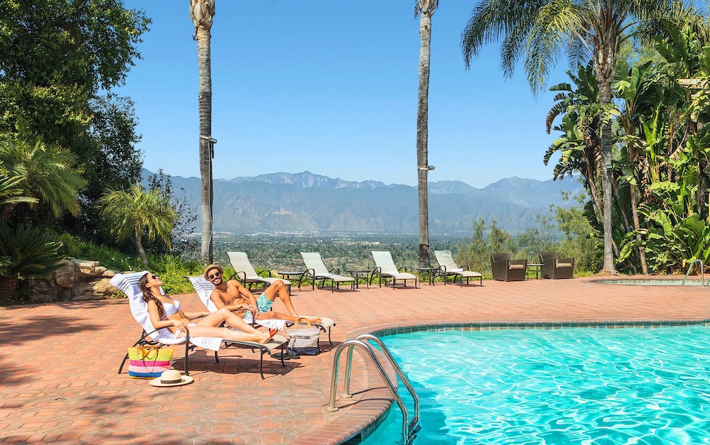 Pacific Palms Resort - photo 12