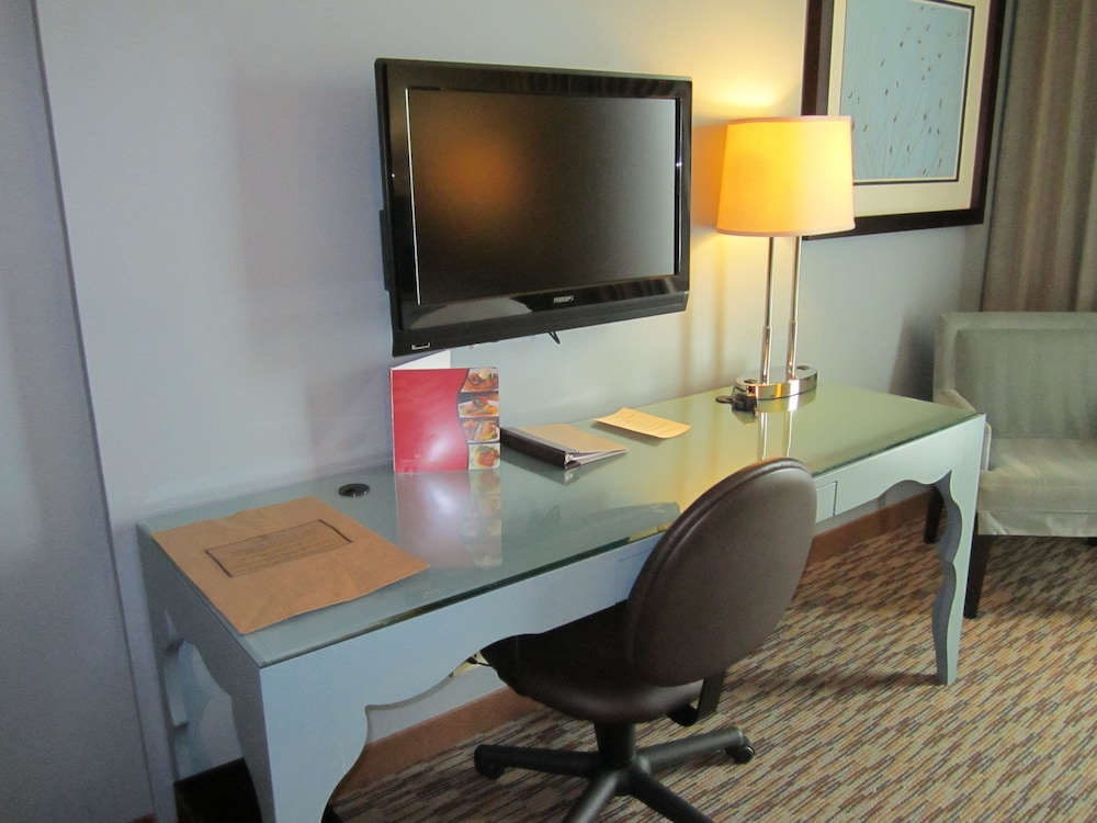 Crowne Plaza Lombard Downers Grove by IHG - photo 6