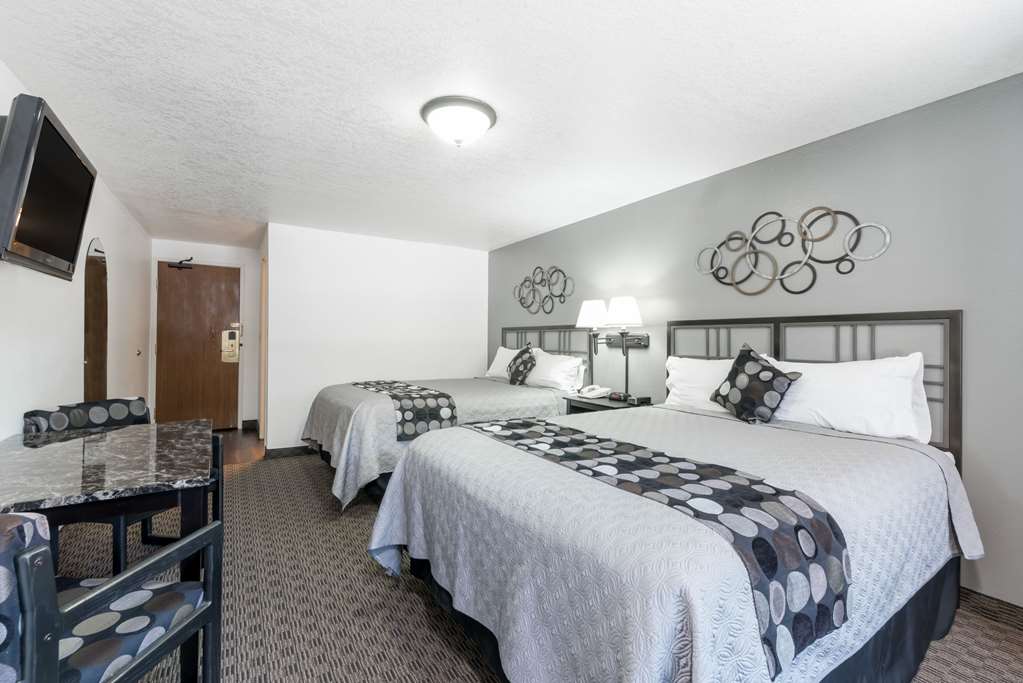 Super 8 by Wyndham Deadwood Black Hills Area - photo 15