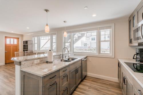 Lighthouse Suites at Pine Point - photo 62