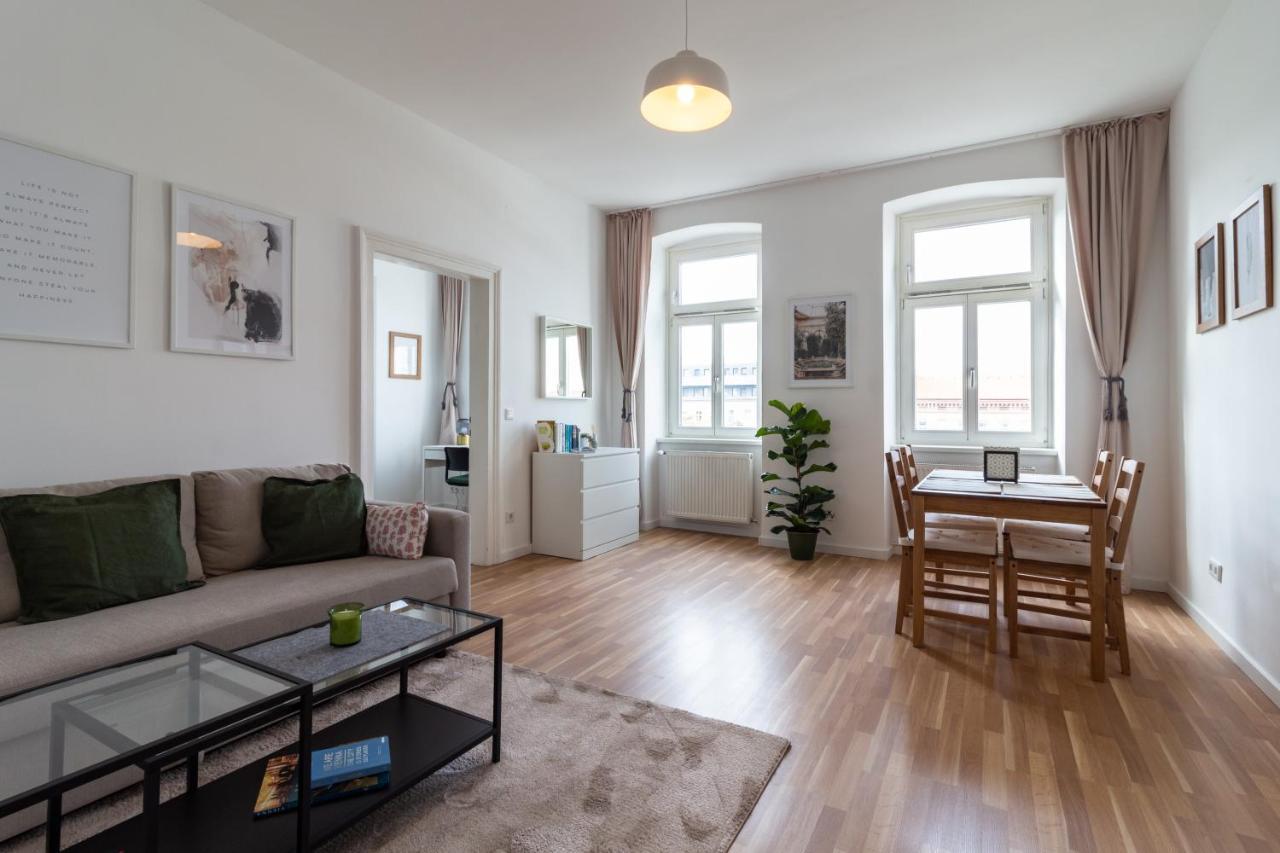 Central Apartment — 4-Star Luxury Hotel in Vienna, Austria