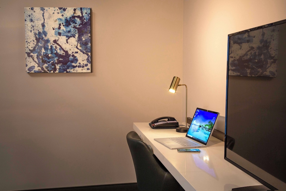 Hilton Garden Inn Redmond Seattle - photo 12