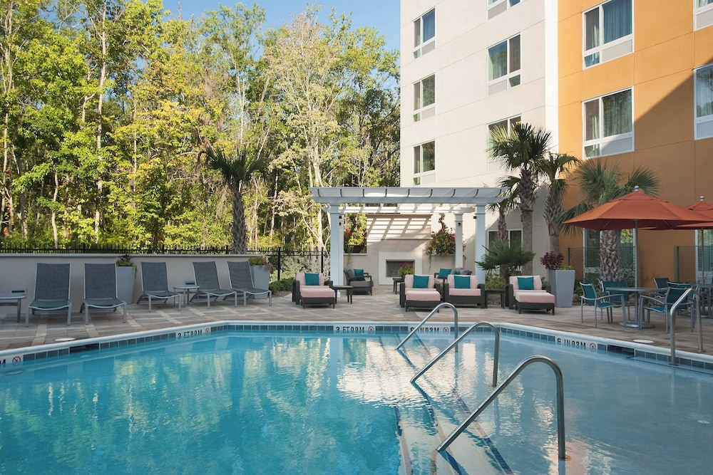 TownePlace Suites Charleston Airport Convention Center - photo 22