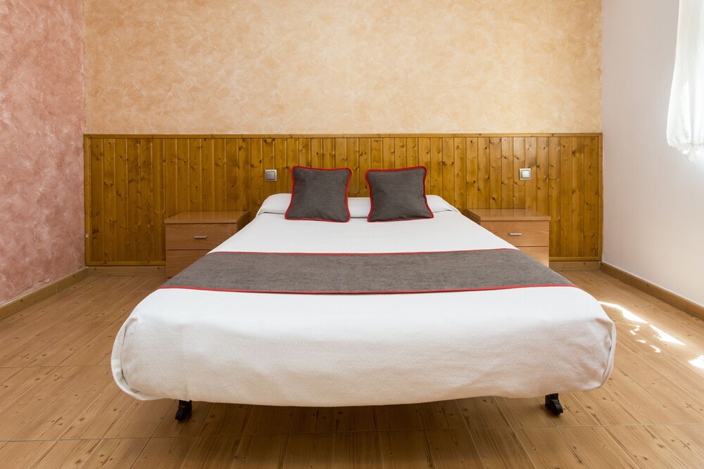 OYO Hotel Los Alamos — Plasencia — photo 5