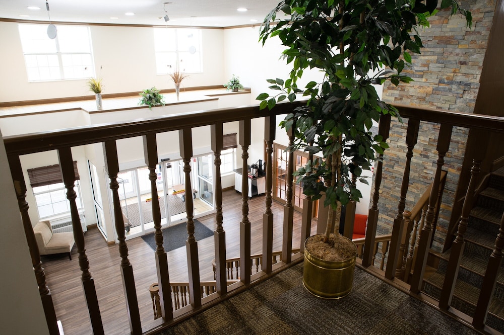 BlissPoint Inn & Suites - photo 30