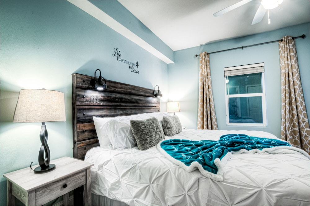 Laketown Wharf Resort by Aneliya's Rentals - photo 139