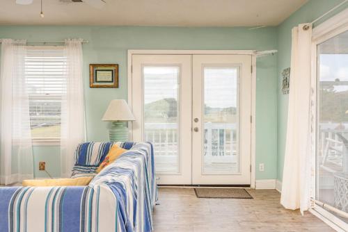 Kay La Plaj by Oak Island Accommodations - photo 25