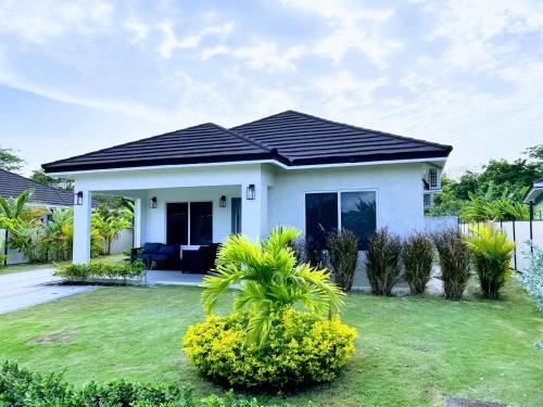 Fiducia at Fairway in Unknown City, Jamaica